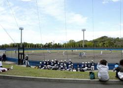 さまざまなスポーツが楽しめる運動公園です。県内最大級の天然芝グランドもあります。