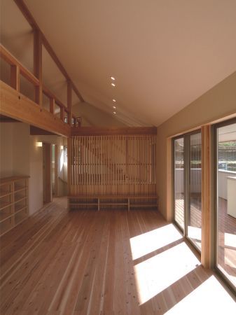 1月14日(日)松田町　K邸「山並みに調和する切妻の２世帯住宅」完成見学会